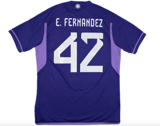 Argentina 22/23 Men's Football World Cup Adidas Away Shirt | Medium | E.FERNANDEZ #42